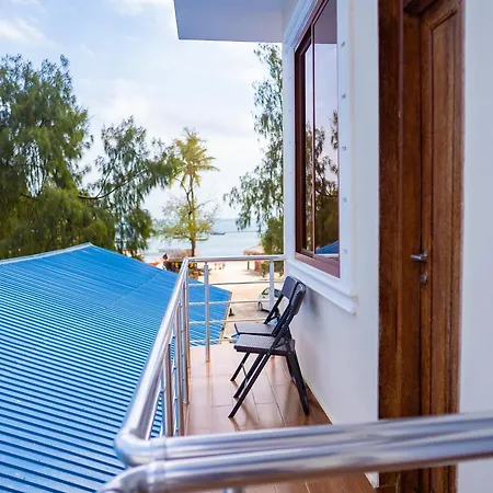 Aurora Beach Hotel Nungwi Exterior photo
